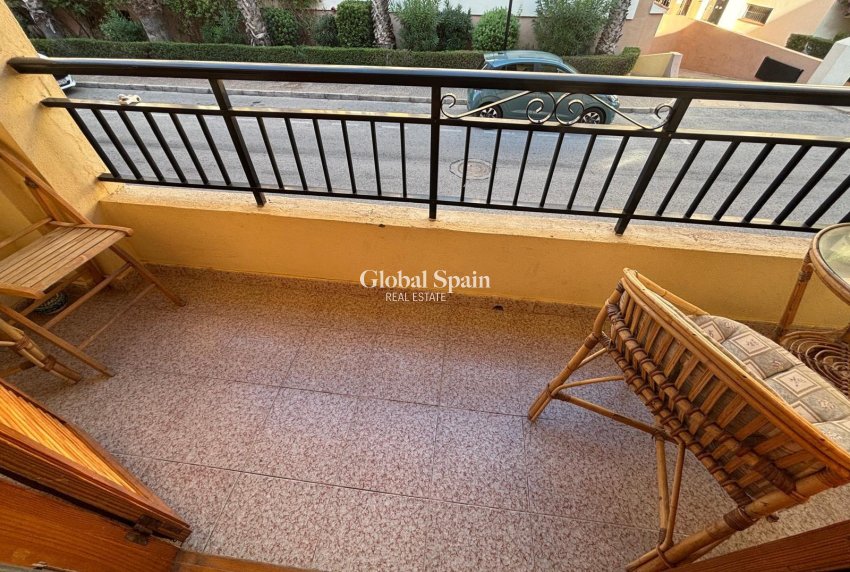 Resale - APARTMENT -
TORREVIEJA - Los Frutales
