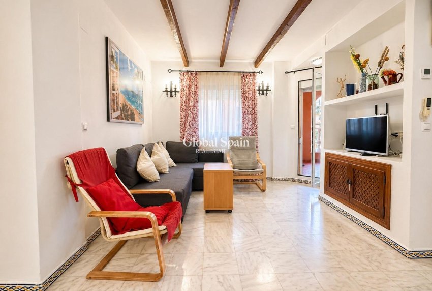 Resale - APARTMENT -
TORREVIEJA - Los Frutales