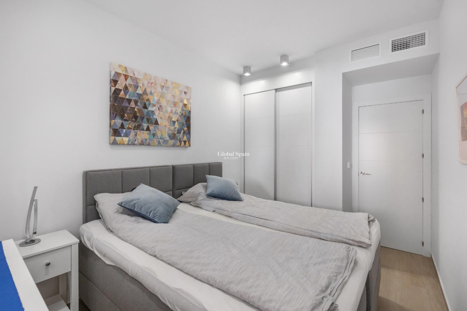 Resale - APARTMENT -
TORREVIEJA - Los Frutales