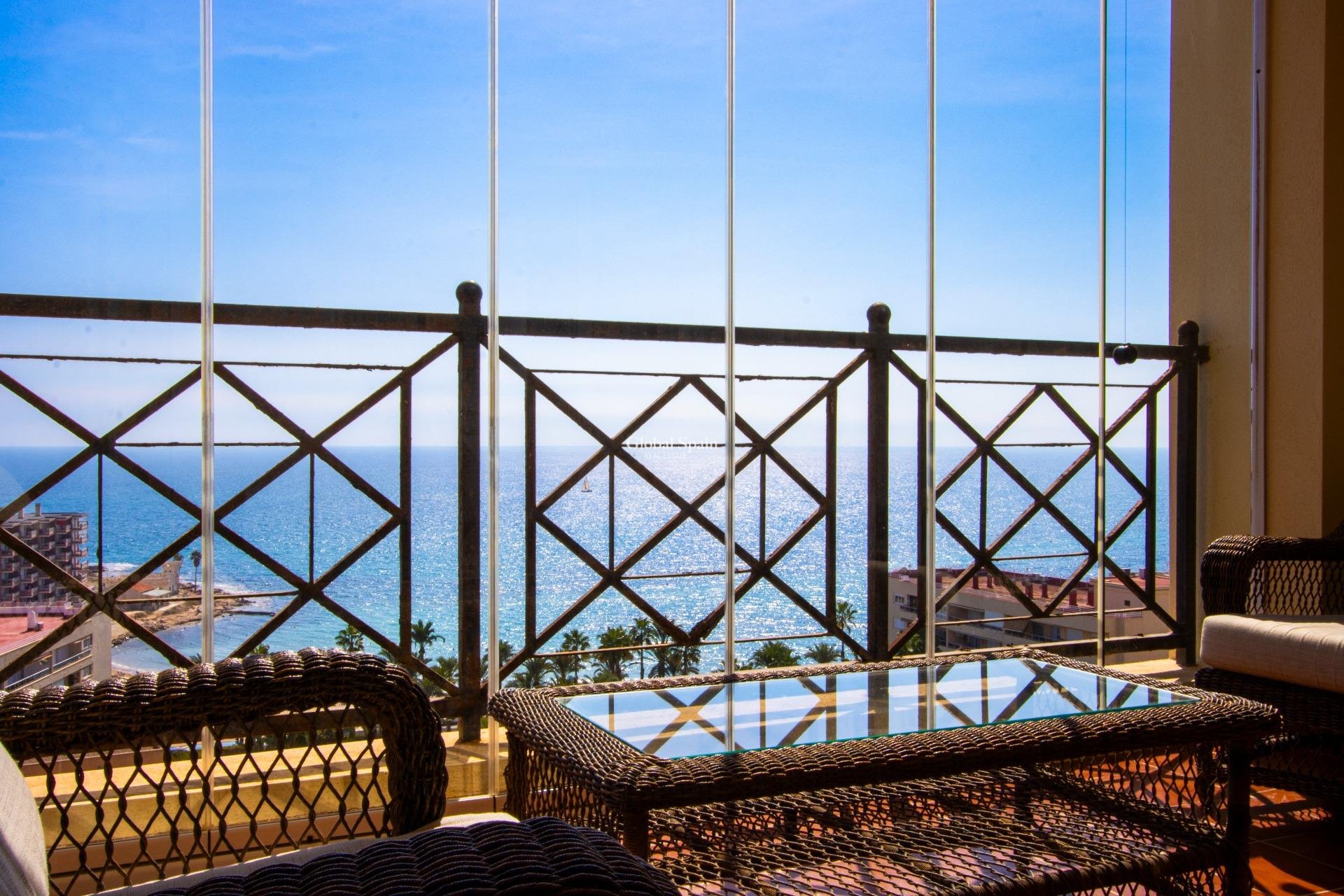Resale - APARTMENT -
TORREVIEJA - Los Frutales