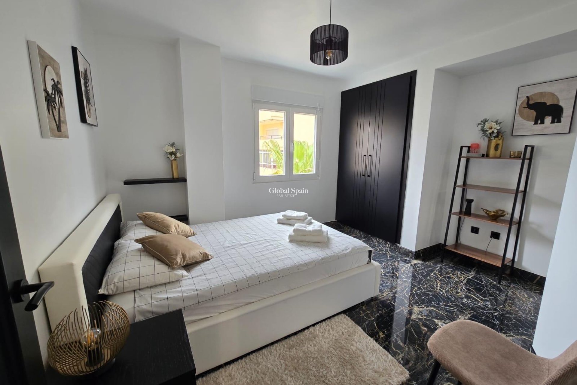 Resale - APARTMENT -
TORREVIEJA - Los Frutales