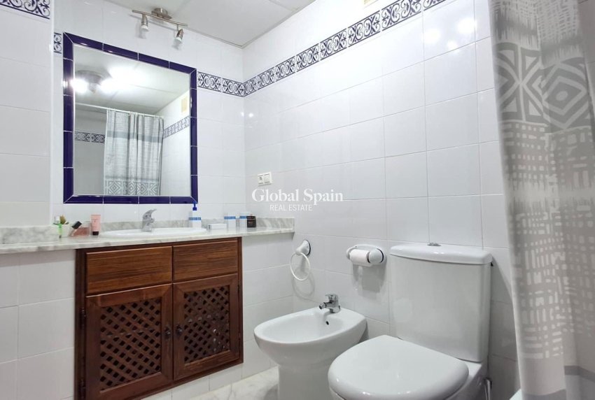 Resale - APARTMENT -
TORREVIEJA - Los Frutales