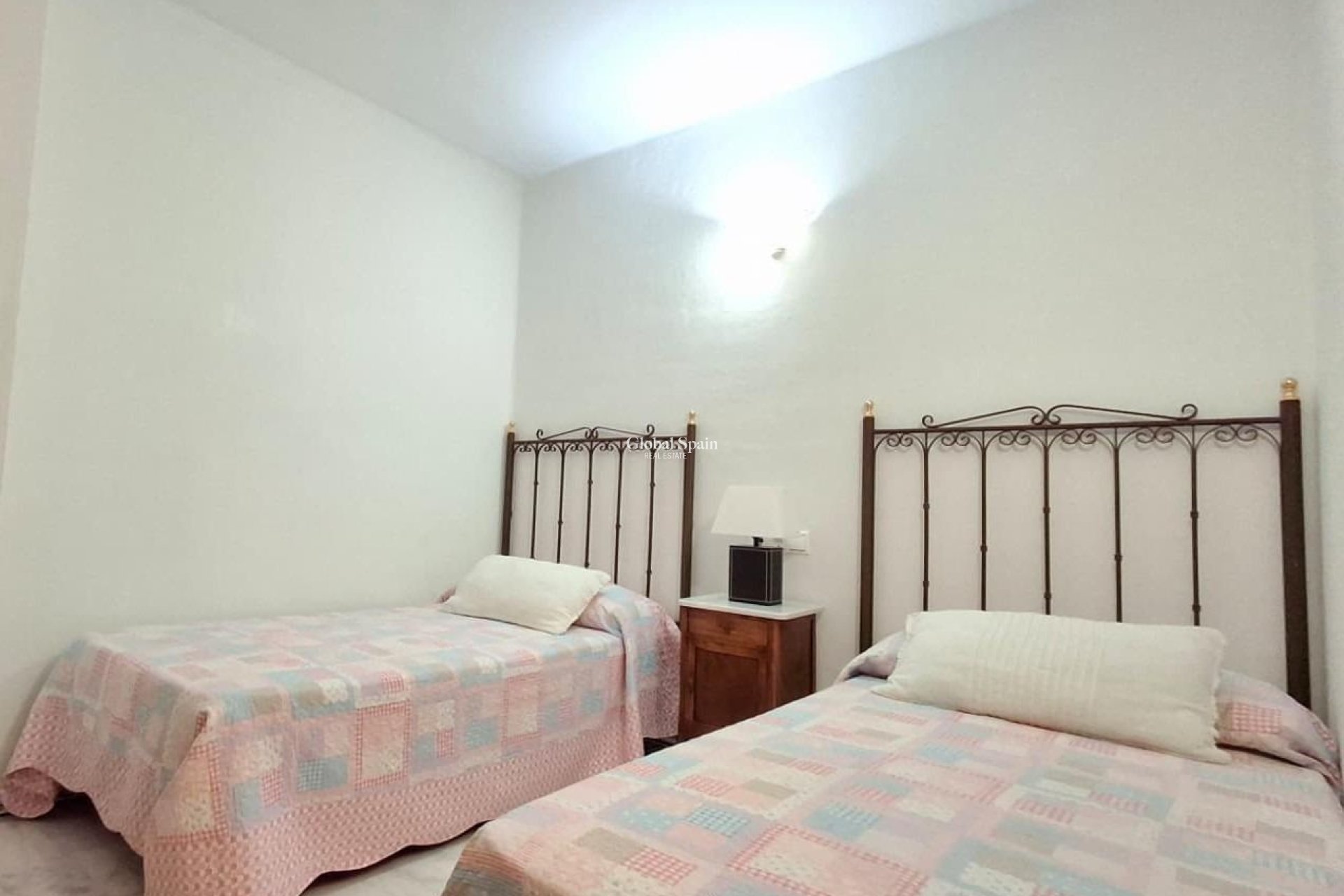 Resale - APARTMENT -
TORREVIEJA - Los Frutales