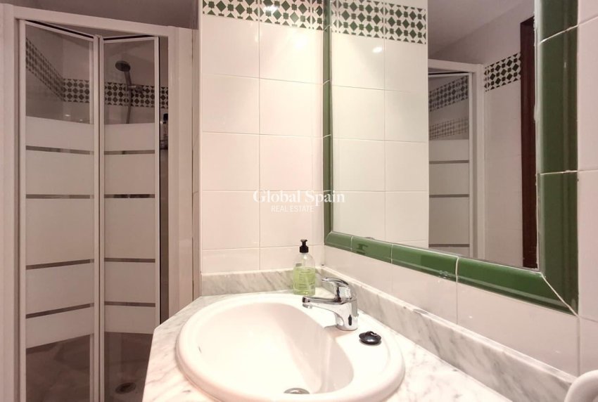 Resale - APARTMENT -
TORREVIEJA - Los Frutales