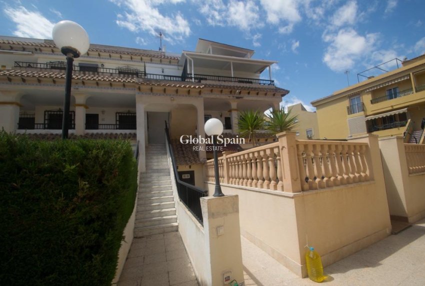 Resale - APARTMENT -
TORREVIEJA - Mar Azul