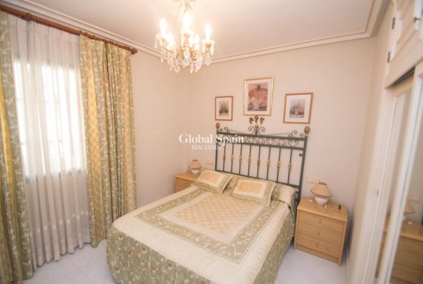 Resale - APARTMENT -
TORREVIEJA - Mar Azul