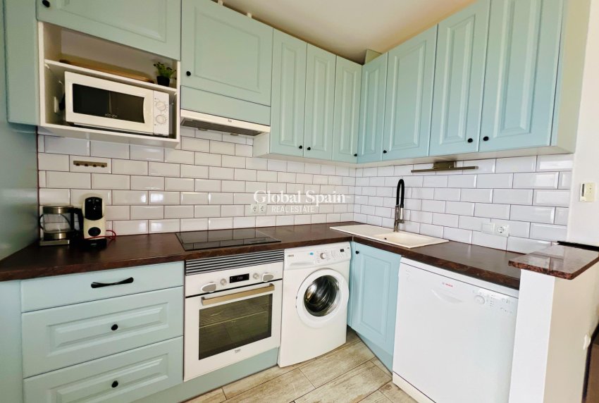 Resale - APARTMENT -
TORREVIEJA - Miramar - Torre Del Moro