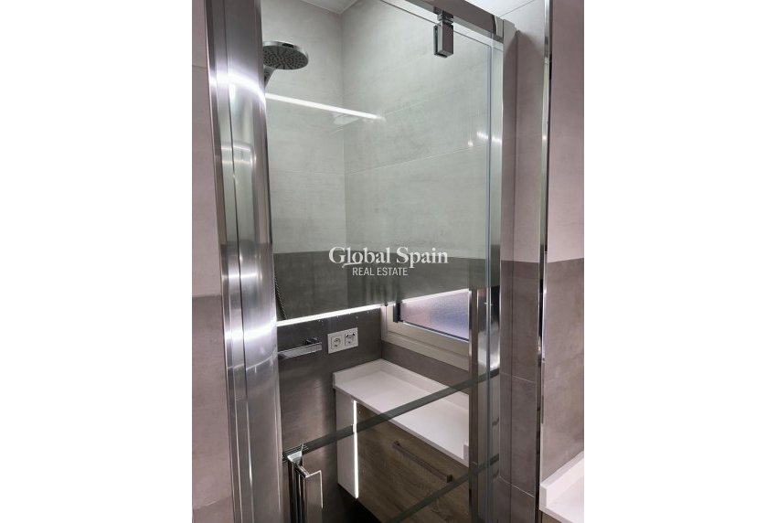 Resale - APARTMENT -
TORREVIEJA - Nueva Torrevieja