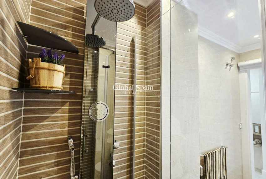 Resale - APARTMENT -
TORREVIEJA - Nueva Torrevieja