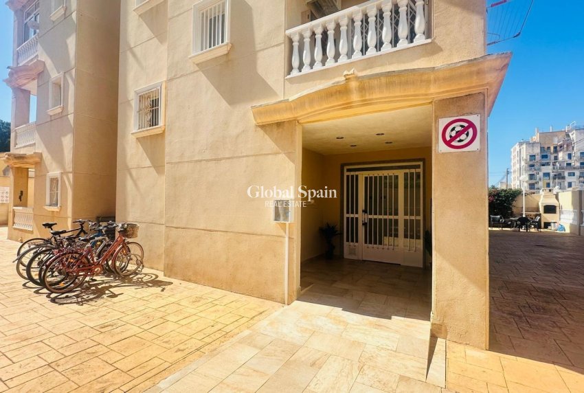 Resale - APARTMENT -
TORREVIEJA - Nueva Torrevieja