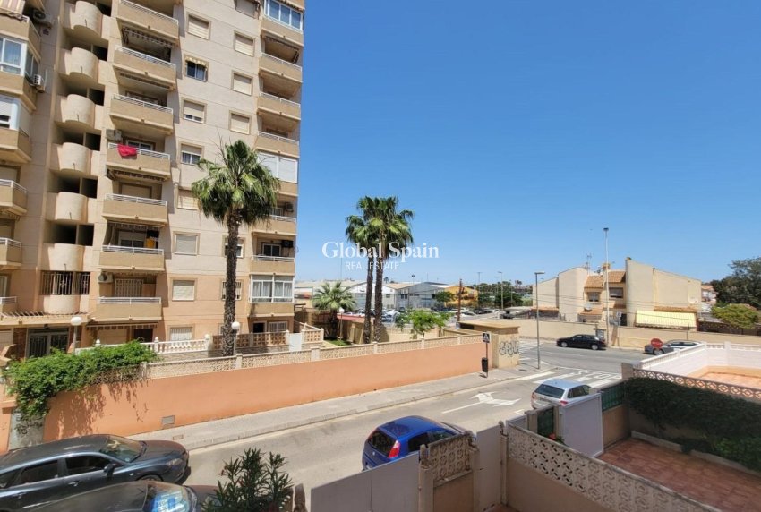 Resale - APARTMENT -
TORREVIEJA - Nueva Torrevieja