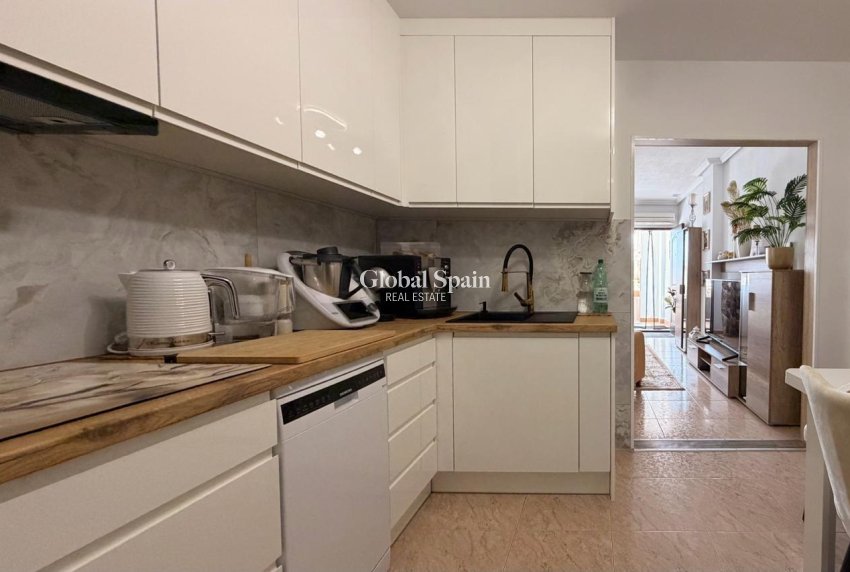 Resale - APARTMENT -
TORREVIEJA - Nueva Torrevieja