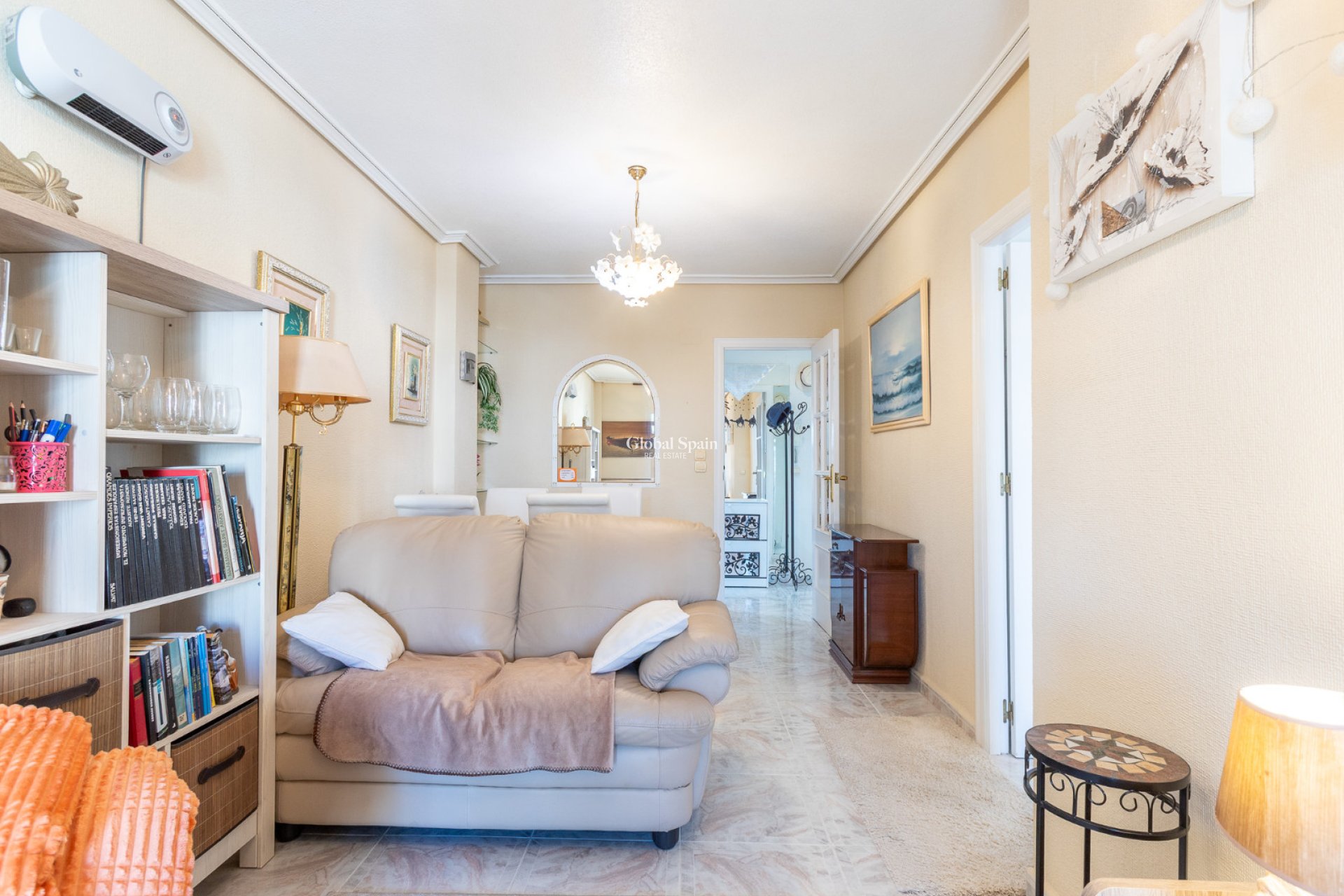 Resale - APARTMENT -
TORREVIEJA - Nueva Torrevieja