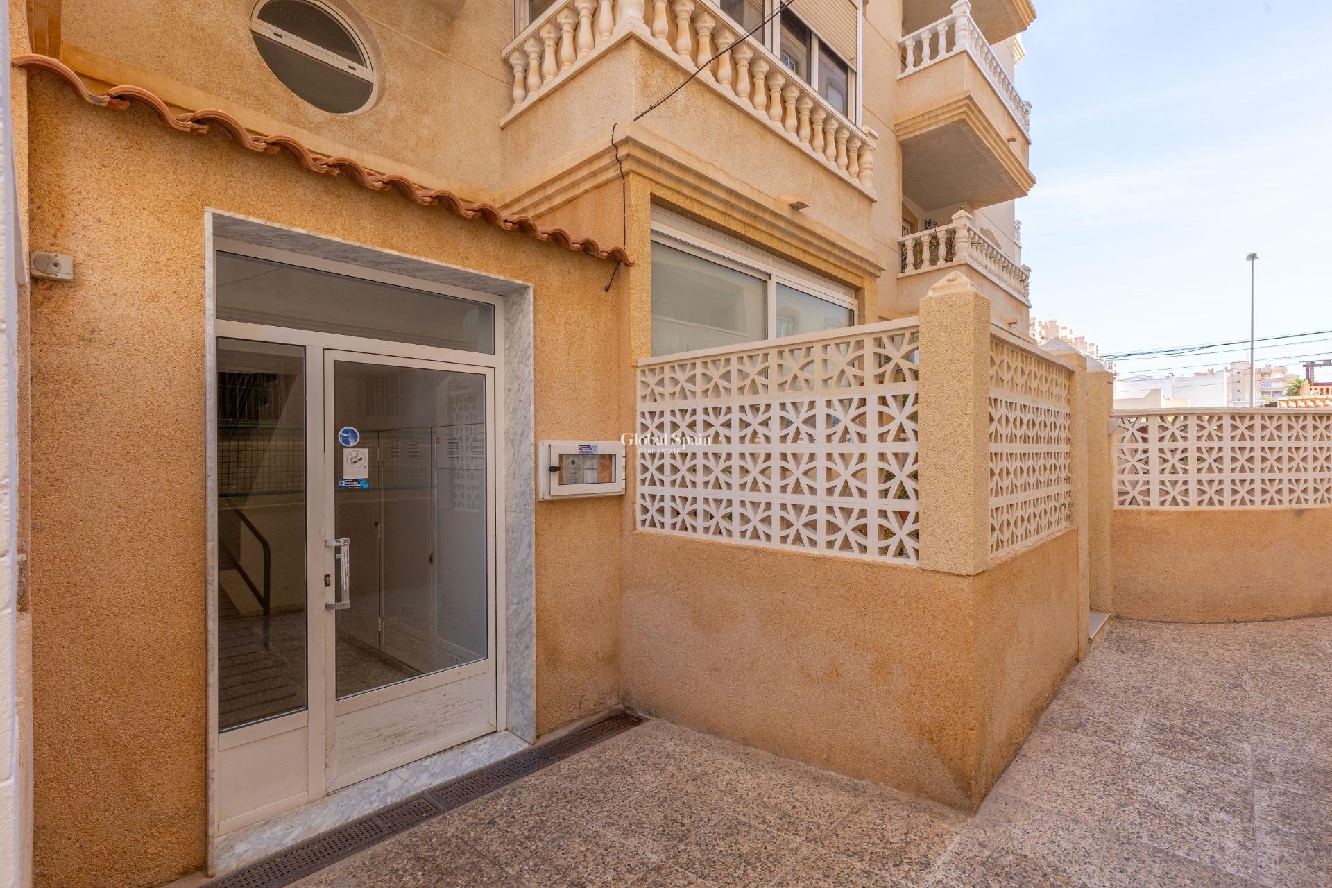 Resale - APARTMENT -
TORREVIEJA - Nueva Torrevieja