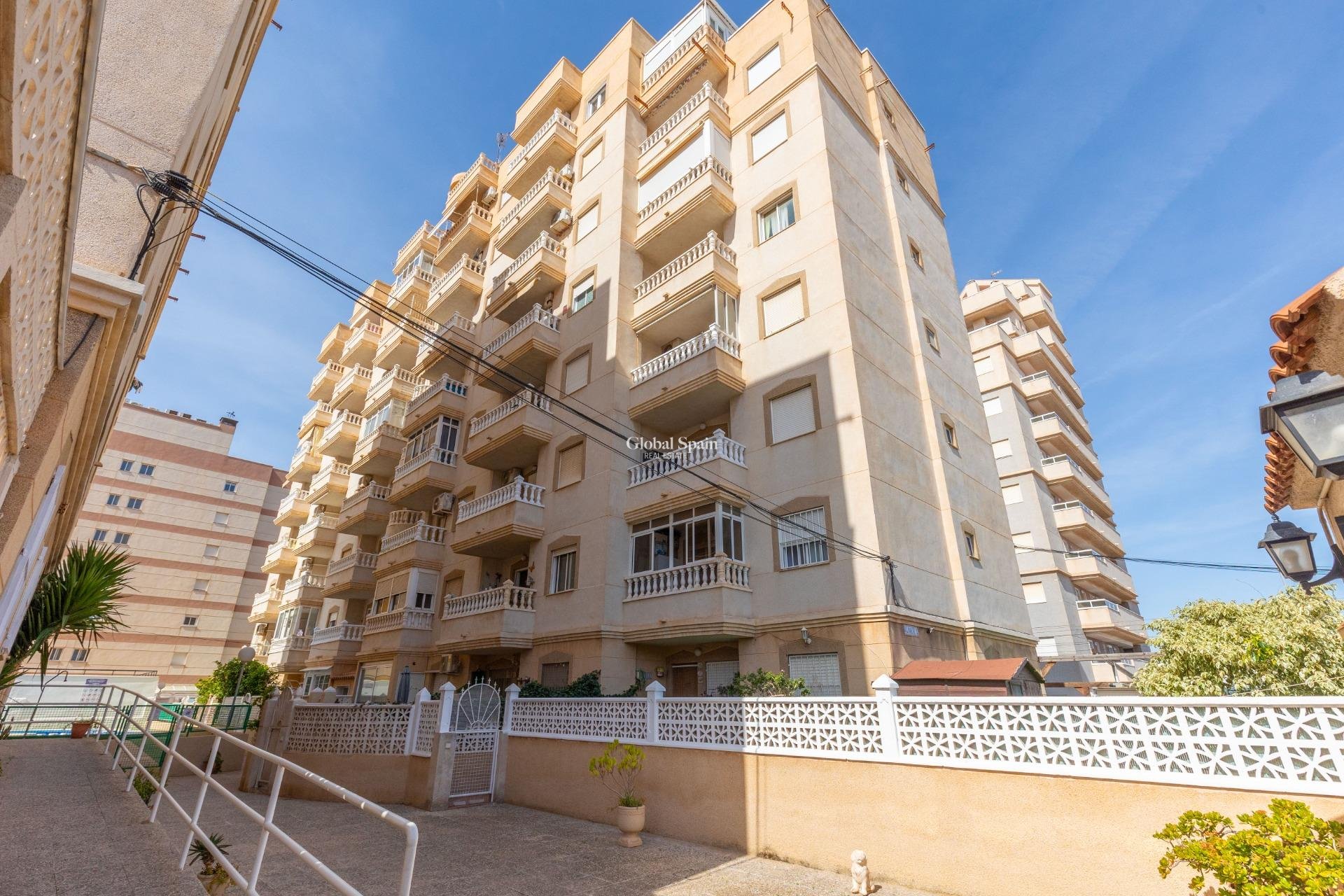 Resale - APARTMENT -
TORREVIEJA - Nueva Torrevieja