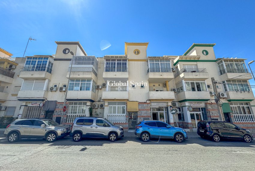 Resale - APARTMENT -
TORREVIEJA - Nueva Torrevieja