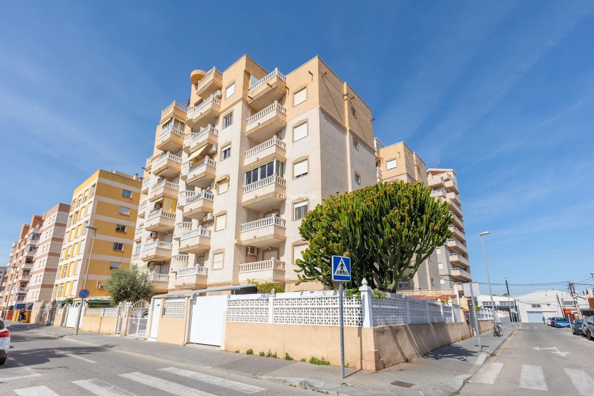 Resale - APARTMENT -
TORREVIEJA - Nueva Torrevieja
