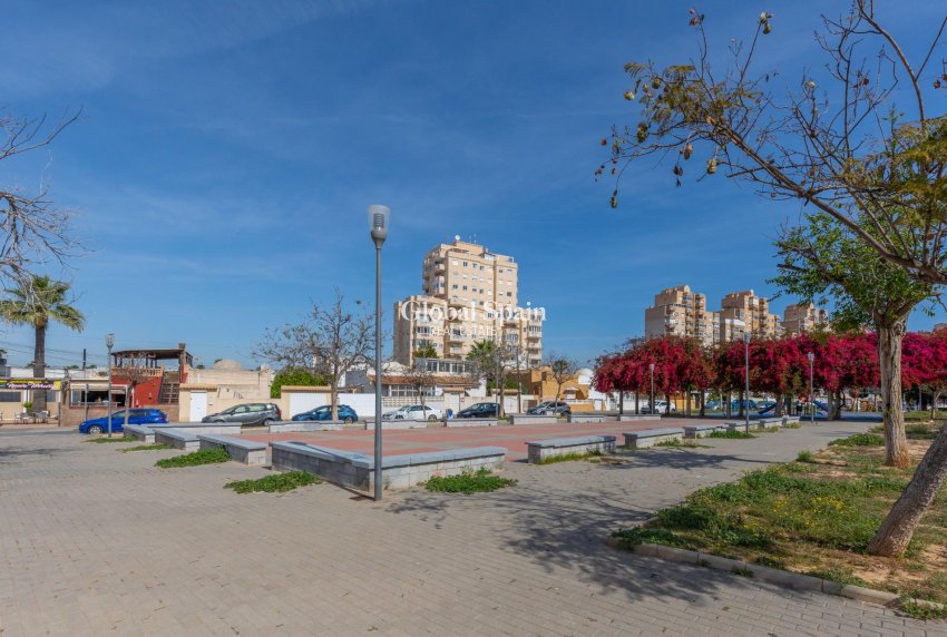 Resale - APARTMENT -
TORREVIEJA - Nueva Torrevieja