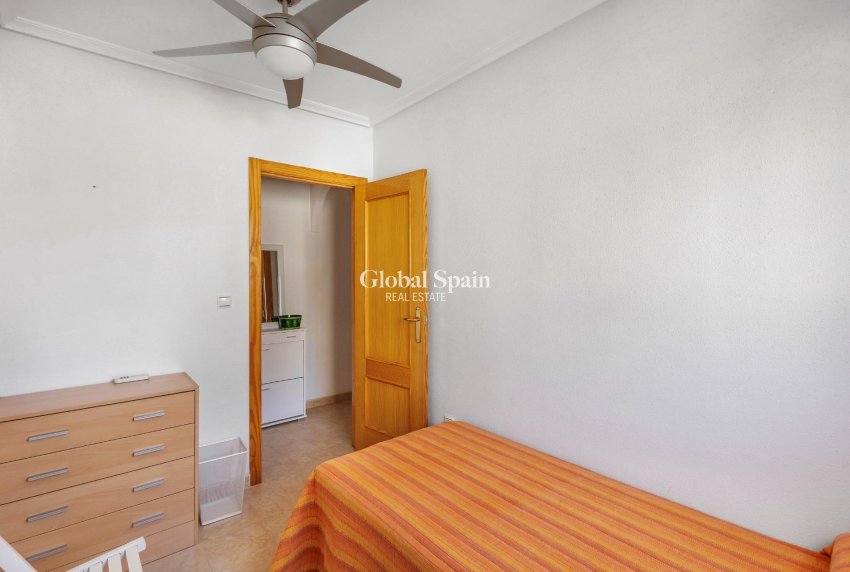 Resale - APARTMENT -
TORREVIEJA - Nueva Torrevieja