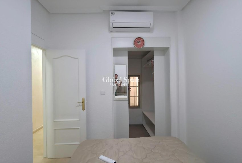 Resale - APARTMENT -
TORREVIEJA - Nueva Torrevieja