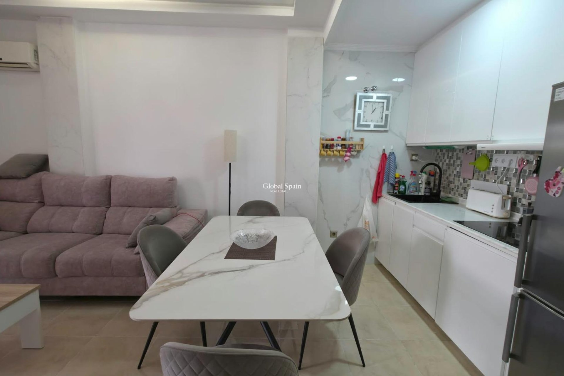 Resale - APARTMENT -
TORREVIEJA - Nueva Torrevieja