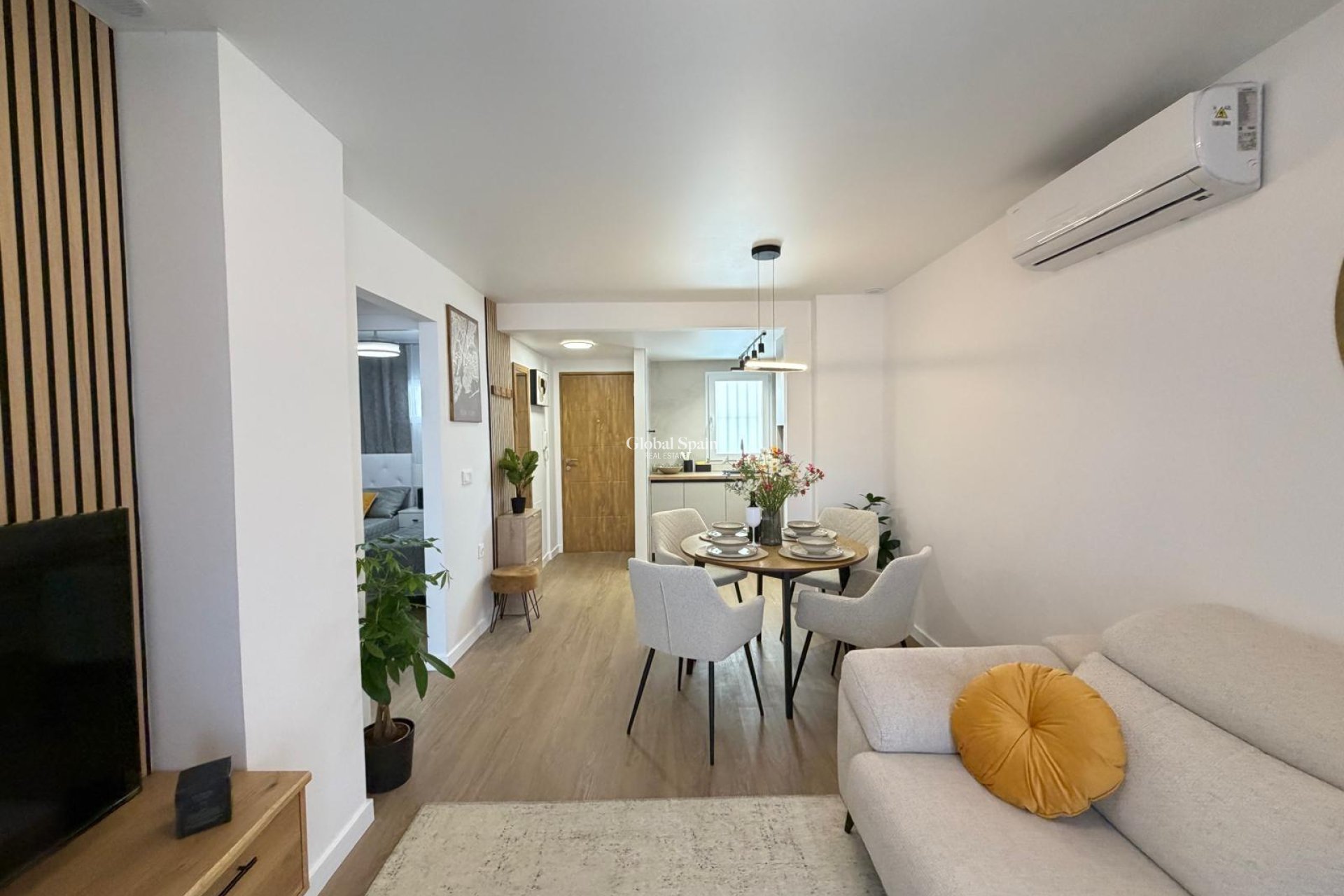 Resale - APARTMENT -
TORREVIEJA - Nueva Torrevieja