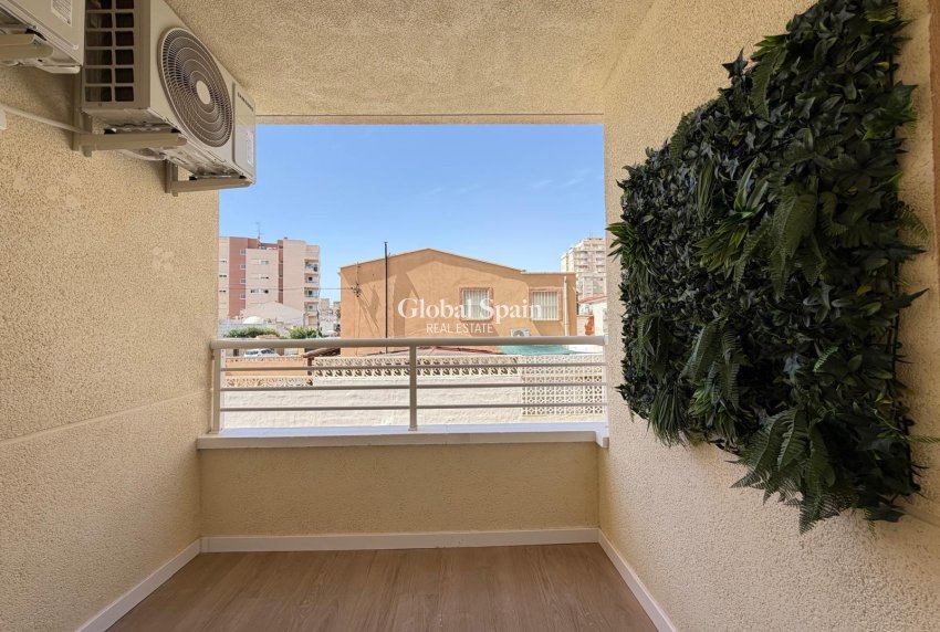 Resale - APARTMENT -
TORREVIEJA - Nueva Torrevieja