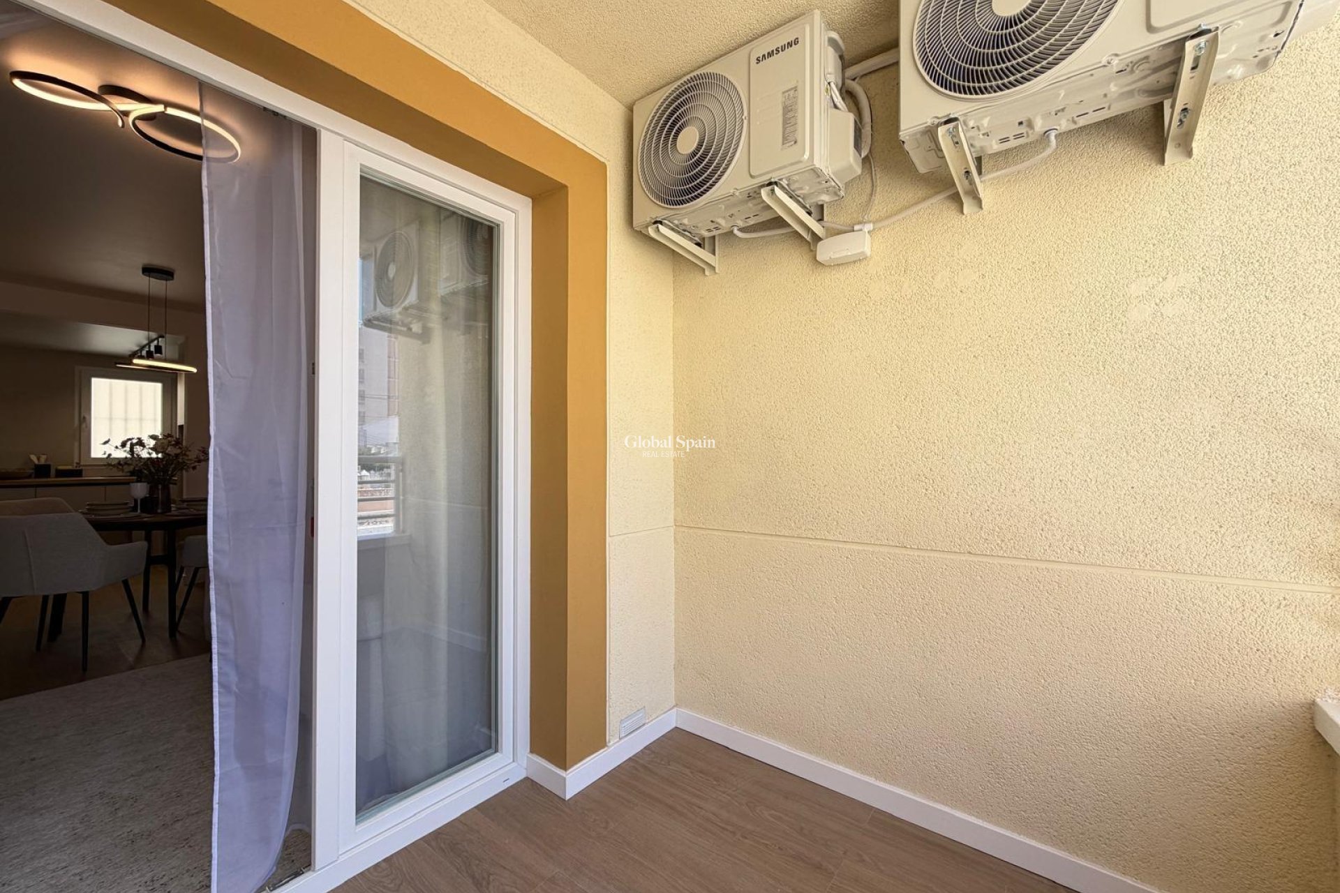 Resale - APARTMENT -
TORREVIEJA - Nueva Torrevieja