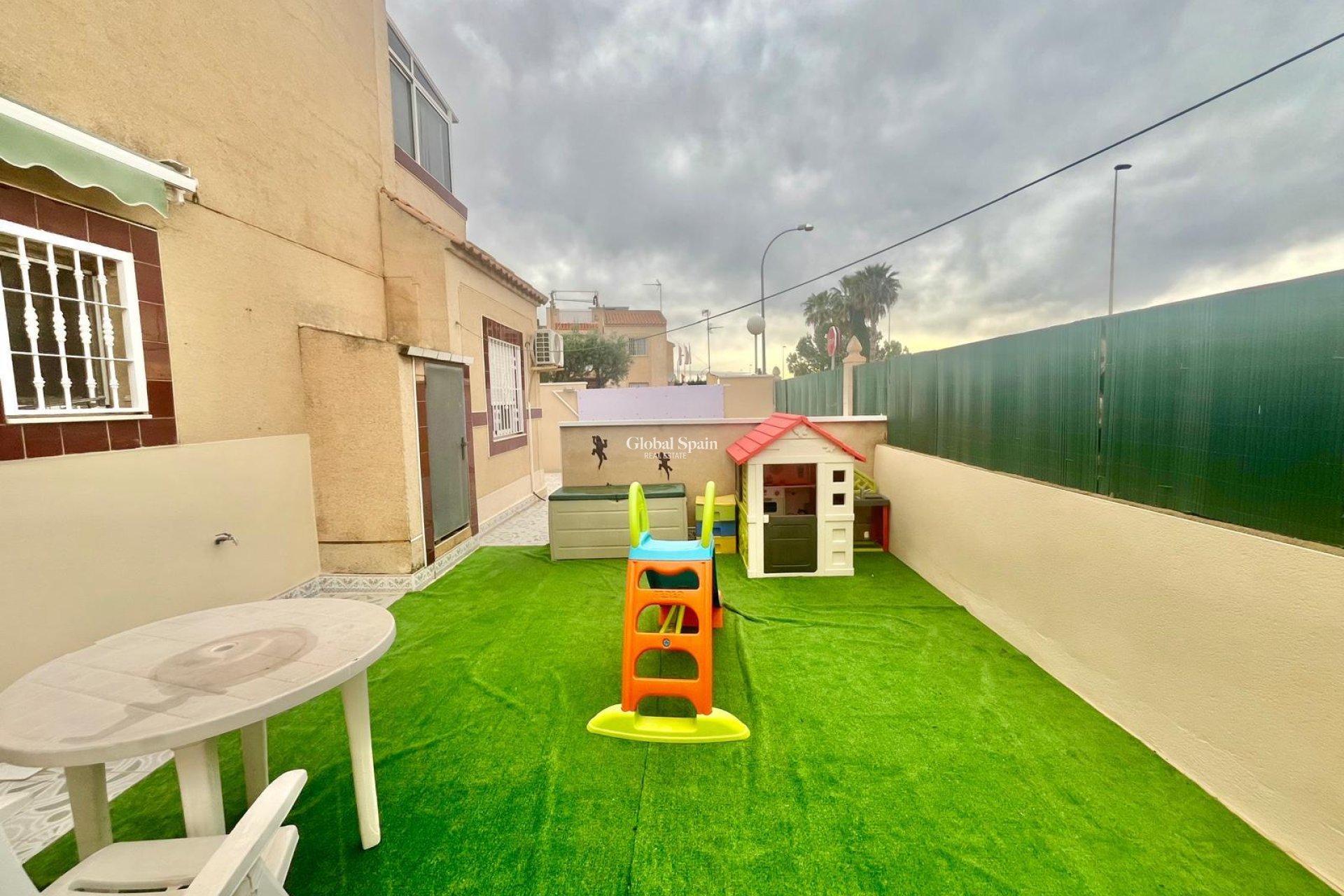 Resale - APARTMENT -
TORREVIEJA - Paraje Natural