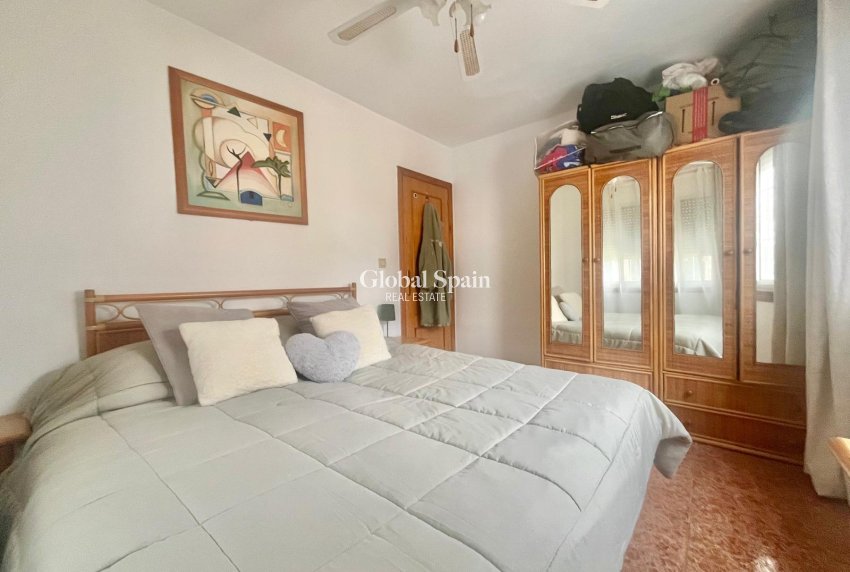Resale - APARTMENT -
TORREVIEJA - Paraje Natural