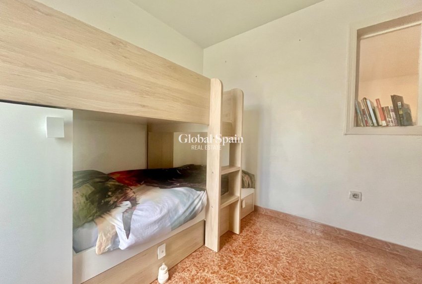 Resale - APARTMENT -
TORREVIEJA - Paraje Natural