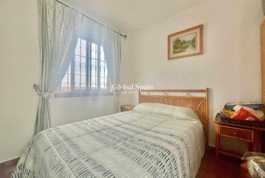 Resale - APARTMENT -
TORREVIEJA - Paraje Natural