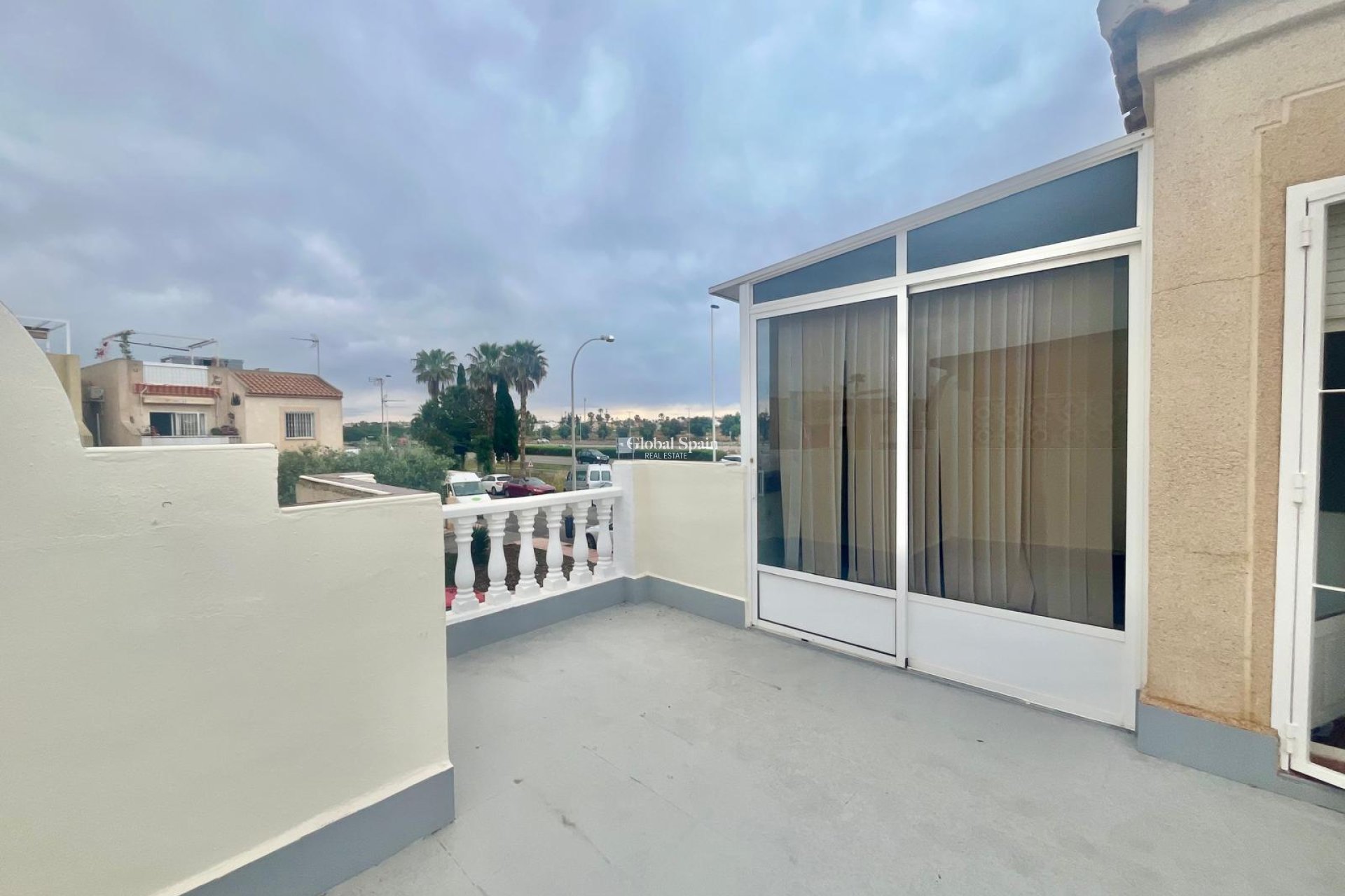 Resale - APARTMENT -
TORREVIEJA - Paraje Natural
