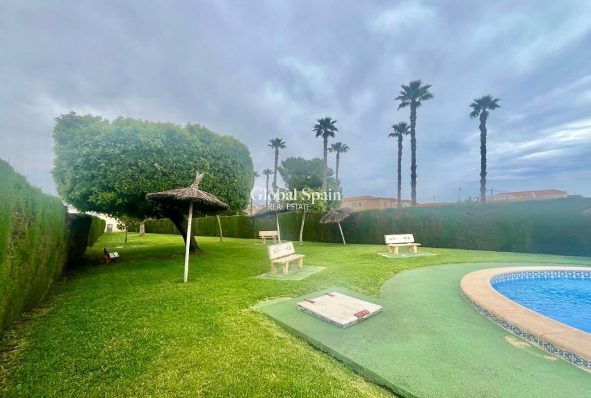 Resale - APARTMENT -
TORREVIEJA - Paraje Natural