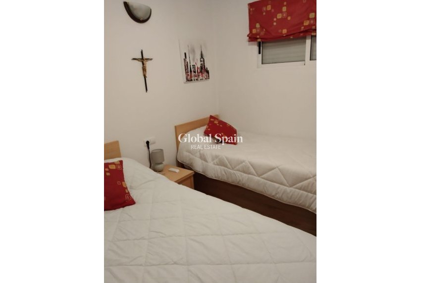 Resale - APARTMENT -
TORREVIEJA - Parque Acuático - Sector 25