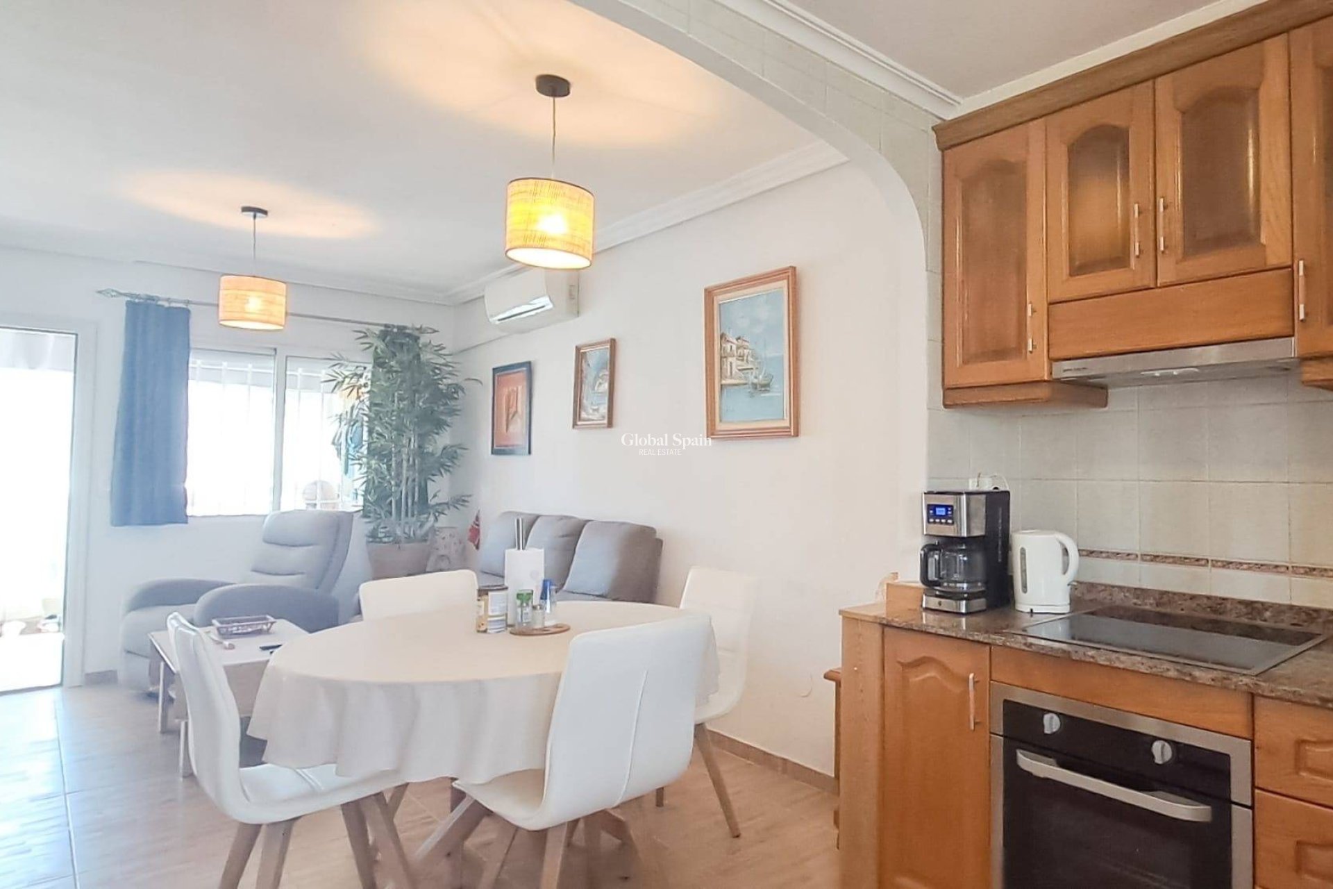 Resale - APARTMENT -
TORREVIEJA - Parque Acuático - Sector 25