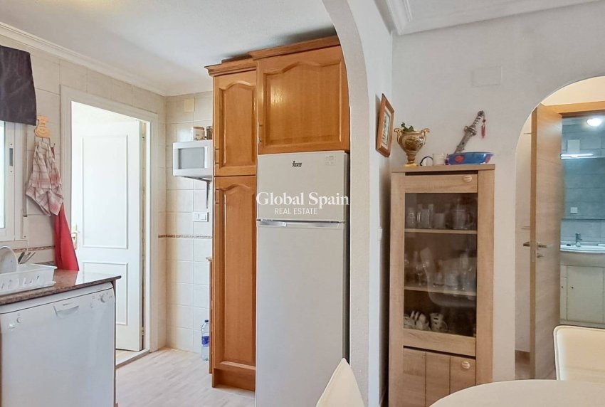 Resale - APARTMENT -
TORREVIEJA - Parque Acuático - Sector 25