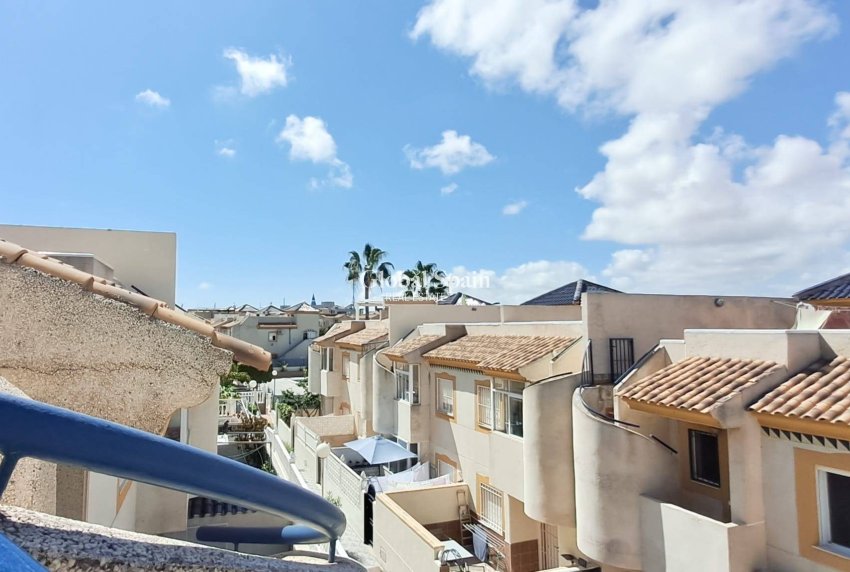 Resale - APARTMENT -
TORREVIEJA - Parque Acuático - Sector 25