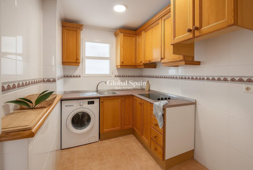 Resale - APARTMENT -
TORREVIEJA - Parque de las Naciones