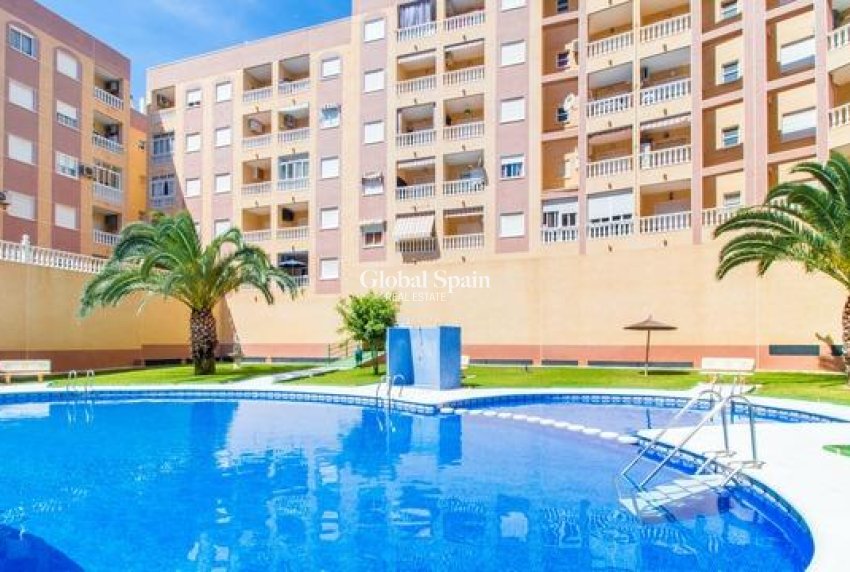 Resale - APARTMENT -
TORREVIEJA - Parque de las Naciones
