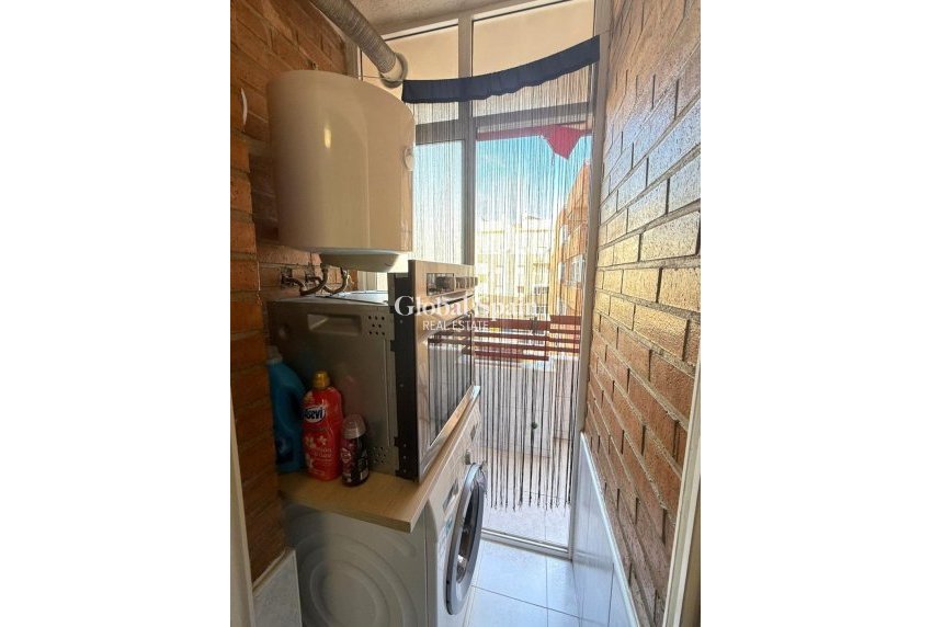 Resale - APARTMENT -
TORREVIEJA - Parque de las Naciones