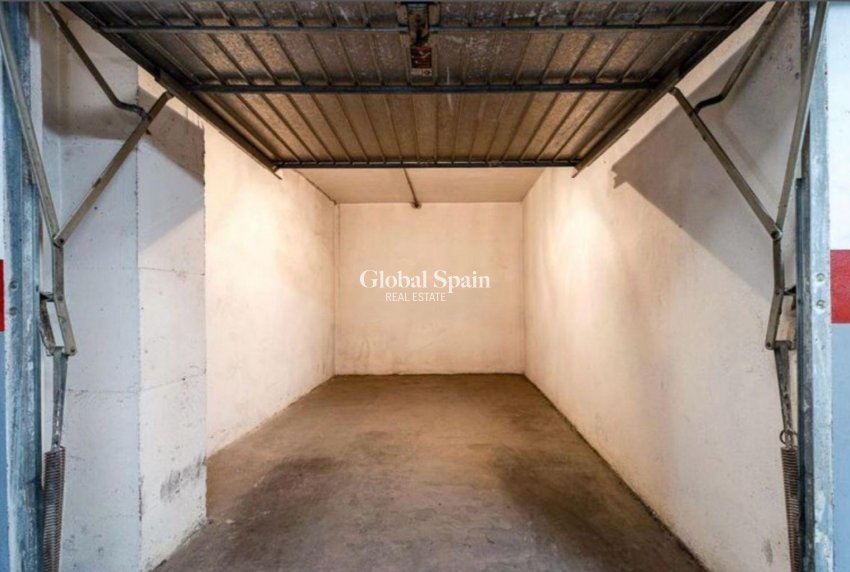 Resale - APARTMENT -
TORREVIEJA - Parque de las Naciones