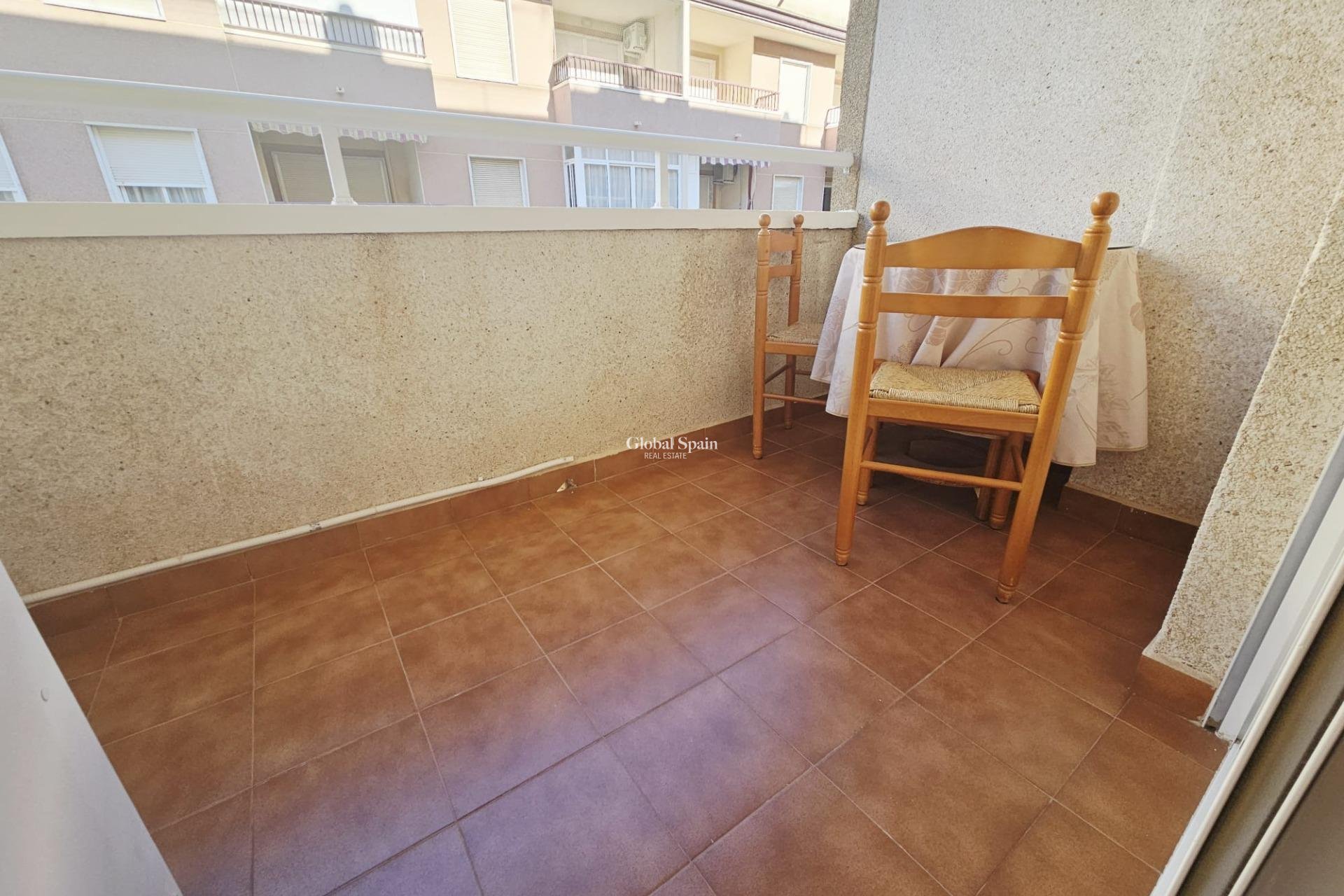 Resale - APARTMENT -
TORREVIEJA - Parque de las Naciones