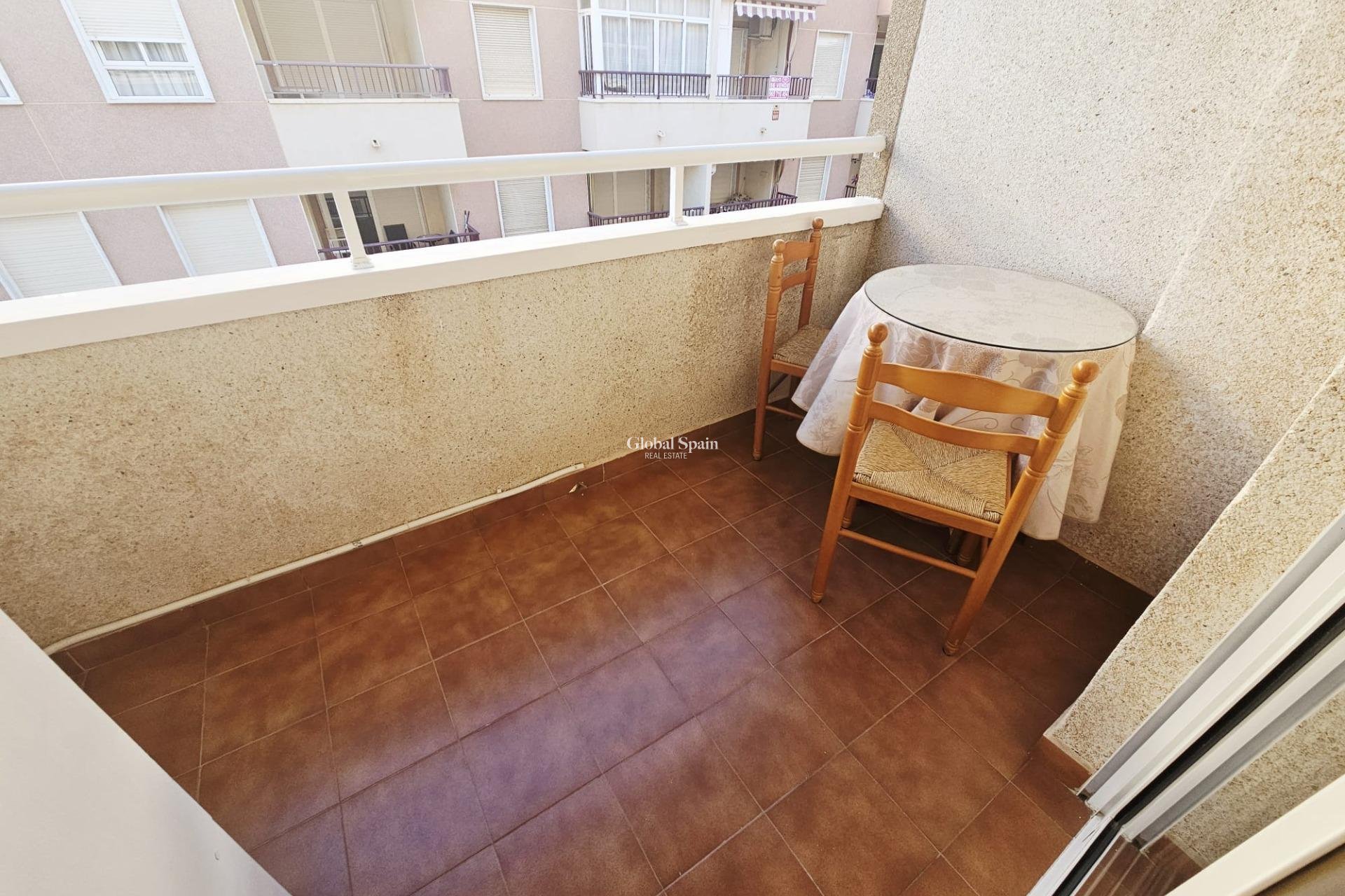 Resale - APARTMENT -
TORREVIEJA - Parque de las Naciones