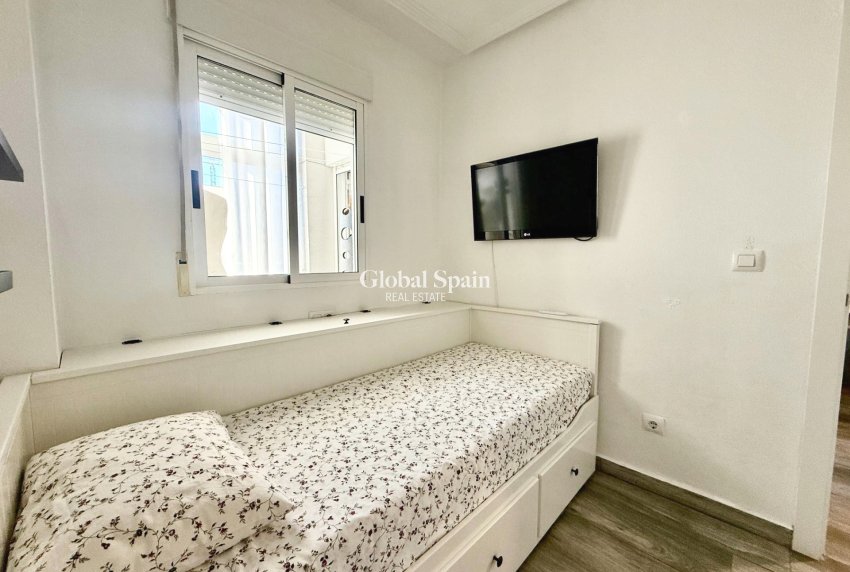 Resale - APARTMENT -
TORREVIEJA - Parque de las Naciones