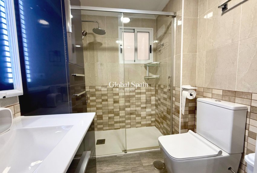 Resale - APARTMENT -
TORREVIEJA - Parque de las Naciones