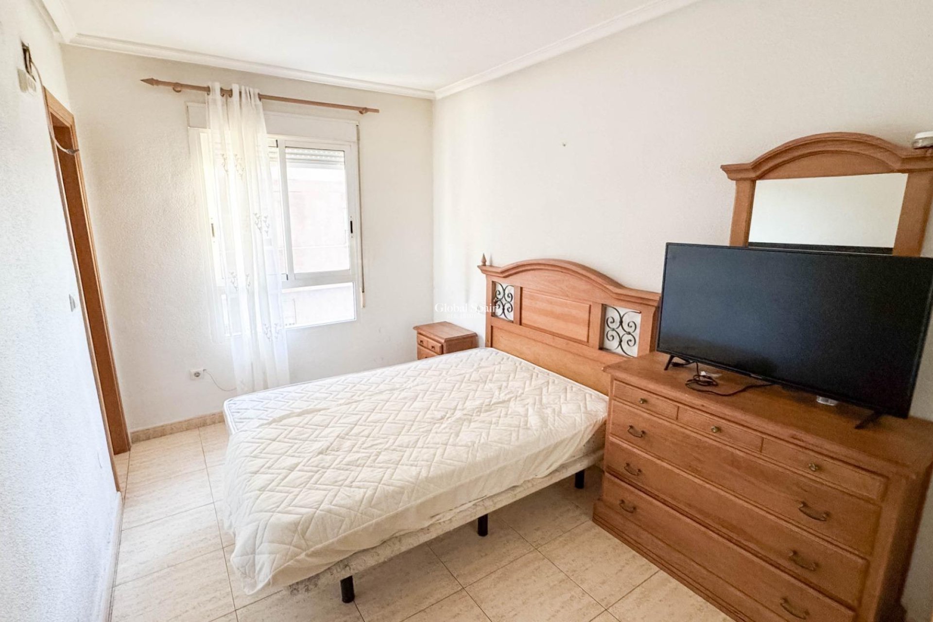 Resale - APARTMENT -
TORREVIEJA - Parque de las Naciones