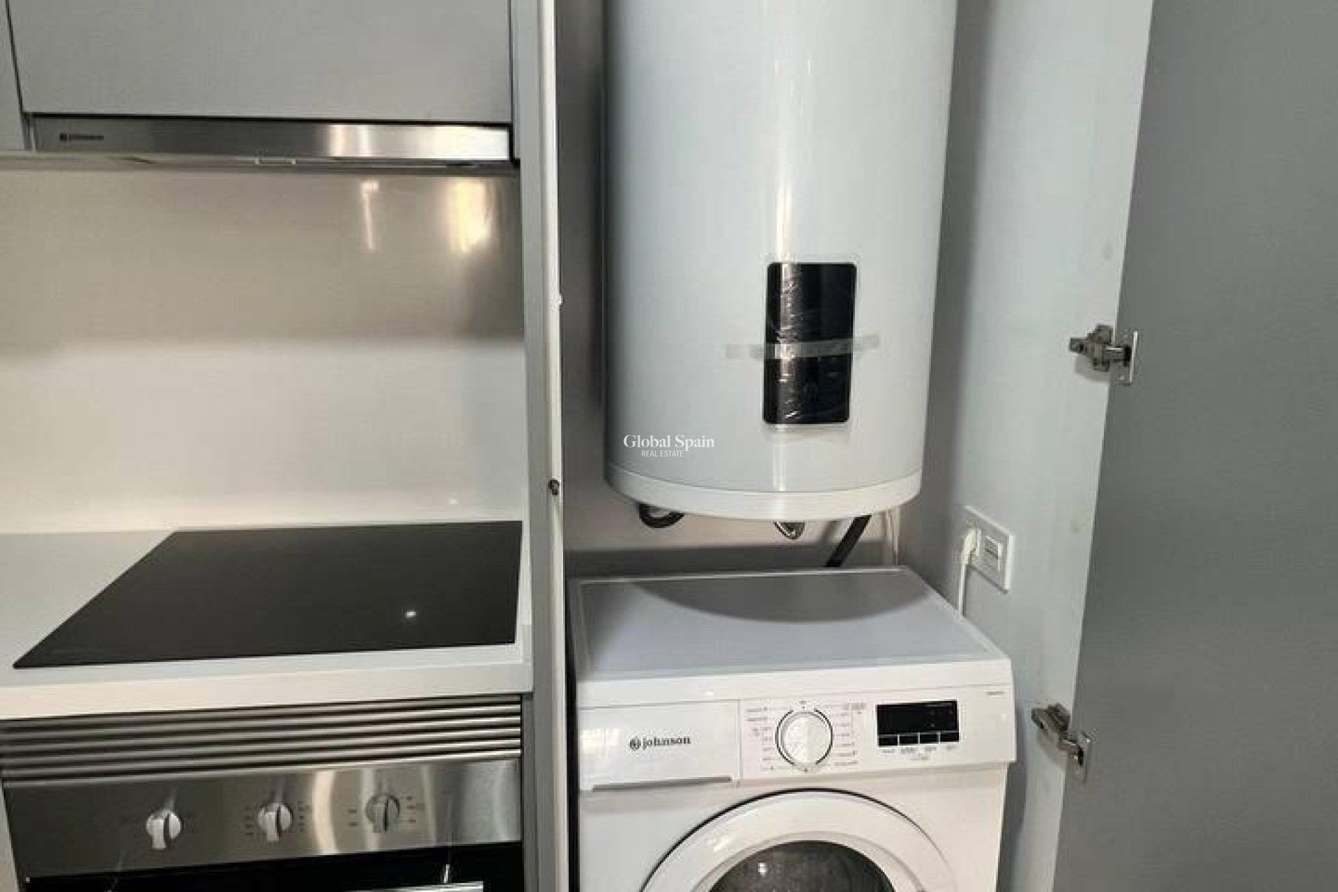 Resale - APARTMENT -
TORREVIEJA - Parque de las Naciones