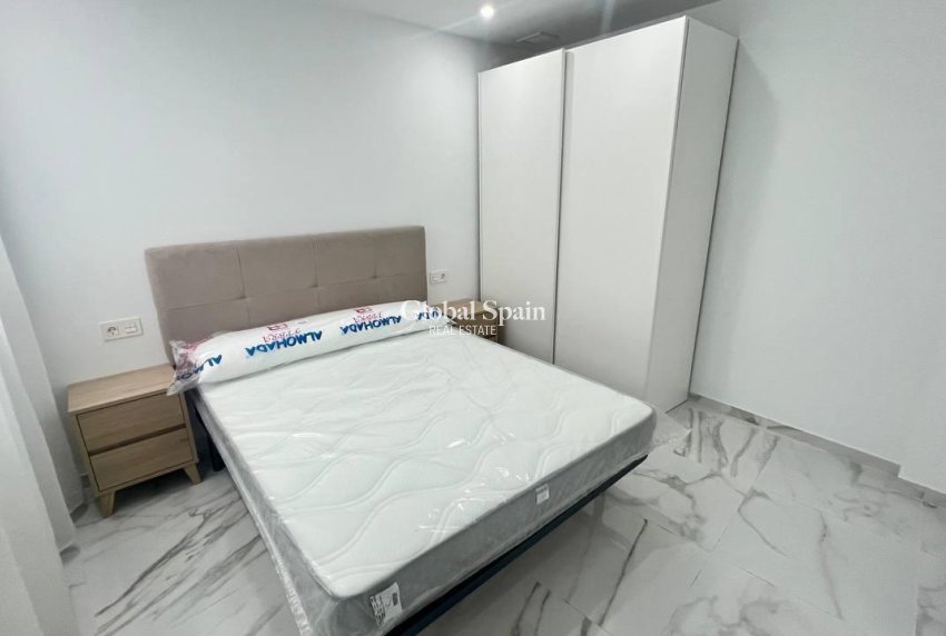 Resale - APARTMENT -
TORREVIEJA - Parque de las Naciones