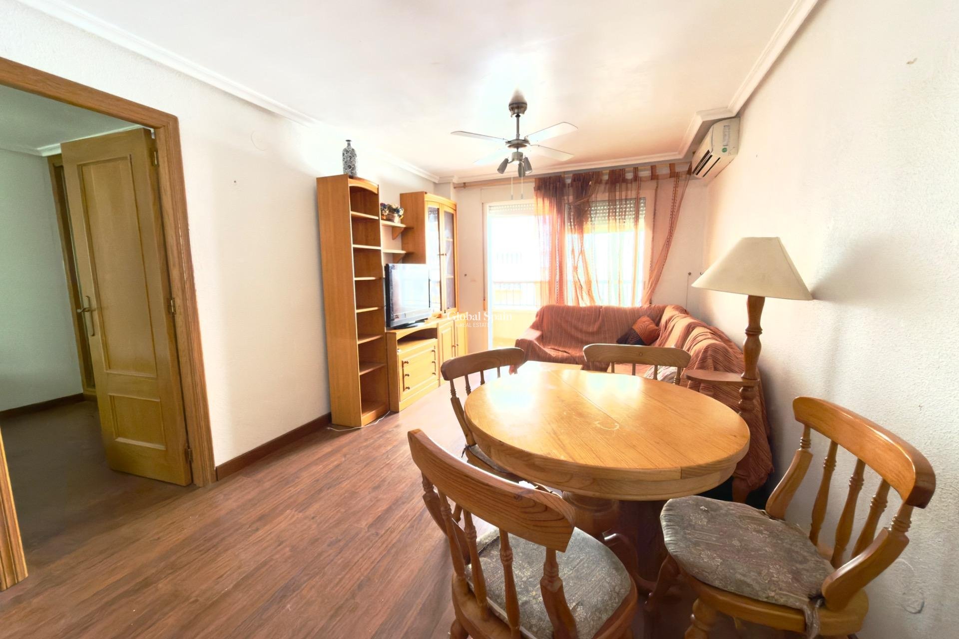 Resale - APARTMENT -
TORREVIEJA - Parque de las Naciones